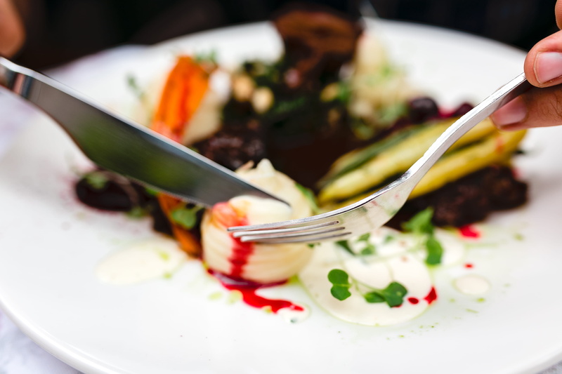 food And Drink, eating utensil, dinner, salad, eating, eat, human hand, wellbeing, dining, crockery, vegetarian food, one person, plate, chef, healthy Eating