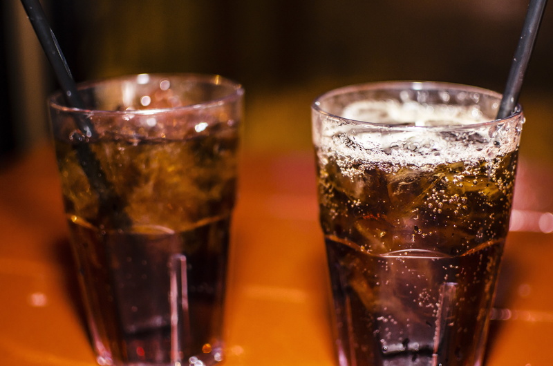 drinking straw, irish, closeup, whiskey, indoors, restaurant, refreshment, liquor, household equipment, brandy, drinking, alcoholic, drink, liquid, bar