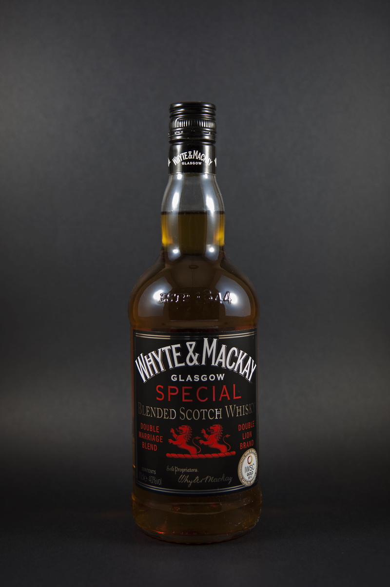 alcohol, western script, black, no people, liquor, malt, scottish, studio shot, bottle, close-up, refreshment, drink, still life, bourbon, table, food and drink