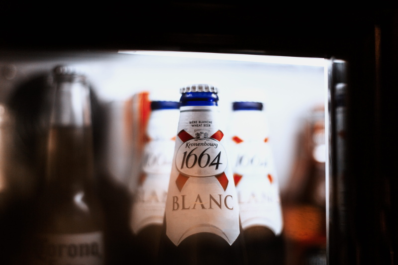 jar, wine bottle, can, wine, drink, text, selective focus, tin, brand, blanc, screengrab, 5K, refreshment, western script, indoors, fun, bottle, food and drink