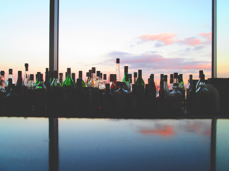 drink, cityscape, 4K, built structure, water, glass, outdoors, building exterior, nature, food and drink, real people, architecture, group of people, bottle