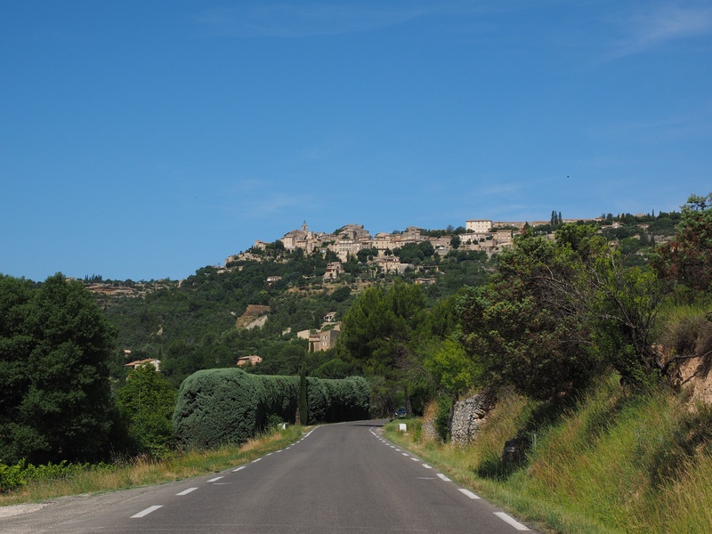 no people, french community, land, luberon, provence, saint-firmin, places of interest, city, capital, gordes, blue, plant, diminishing perspective, mountain