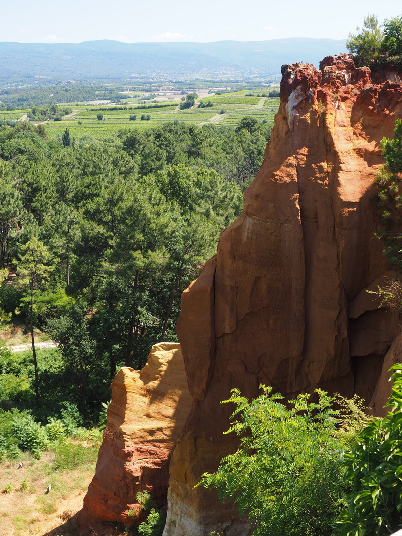 arrondissement apt, rock - Object, luberon massif, eroded, environment, roussillon, places of interest, chaussee of geants, 4K, vaucluse, falaises de sang