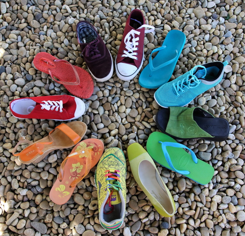 red, yellow, nature, group, teamwork, pair, flip flop, high angle view, circle, variety, friends, land, togetherness, 2K, still life, love, multicolored