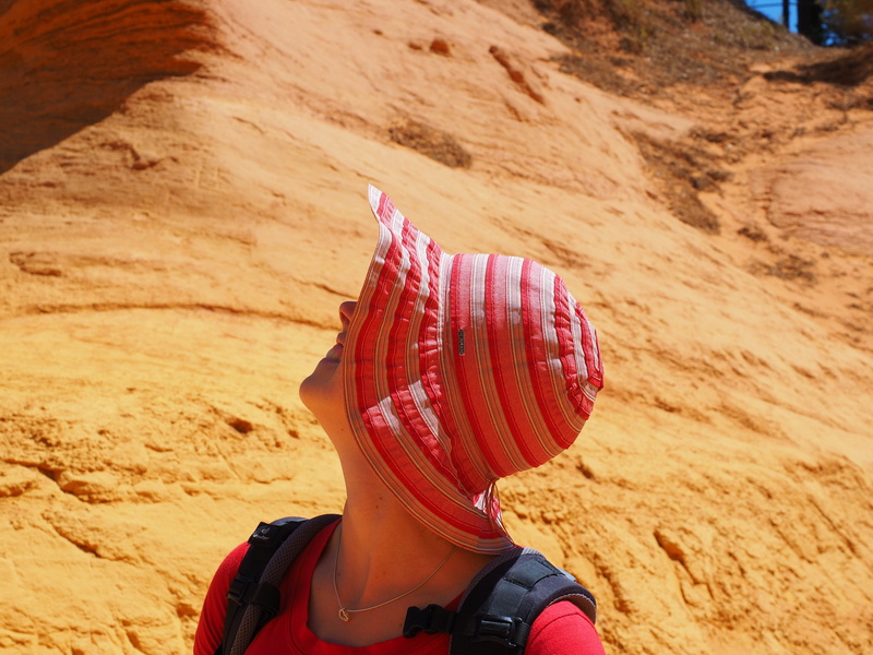 provence, clothing, apt, hue, tourism, color, provence-alpes-côte dazur, summer, leisure activity, hat, nature, marvel, one person, roussillon, france