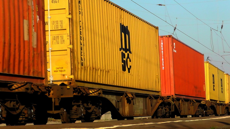 train, railways, 2K, rail traffic, freight transportation, mode of transportation, freight train, business, cargo container, architecture, red, train wagon