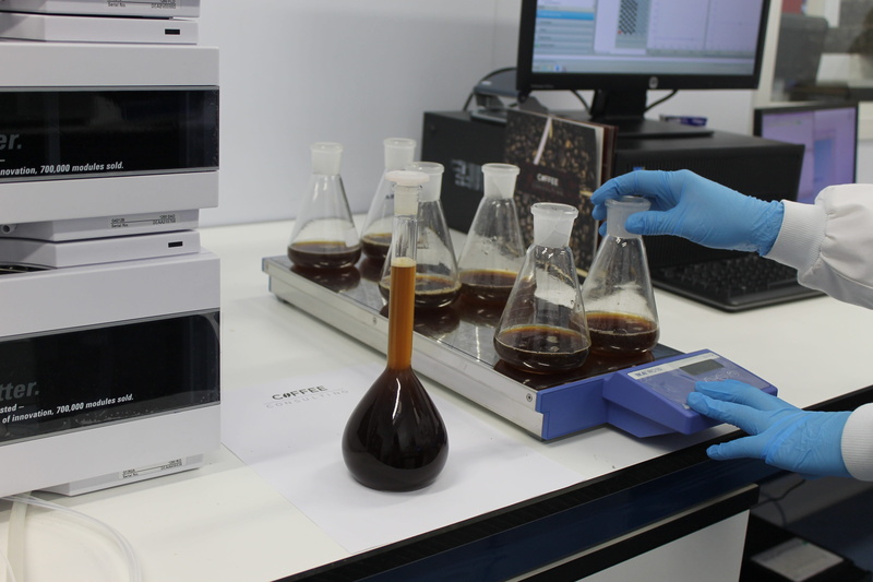 caffeine, holding, scientific experiment, erlenmeyer, 4K, people, protective workwear, medical research, human hand, consulting, lab, monitor, science