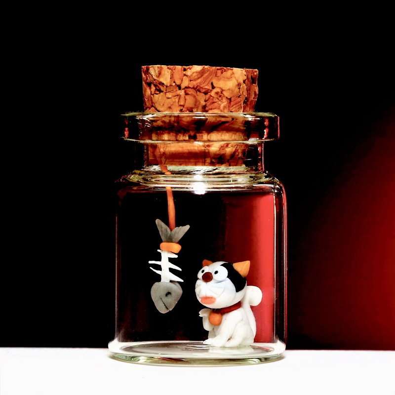indoors, jar, representation, hua hin, mini, fashion, 1080P, still life, animal themes, animal, decoration, glass - material, miniature, mammal, vase