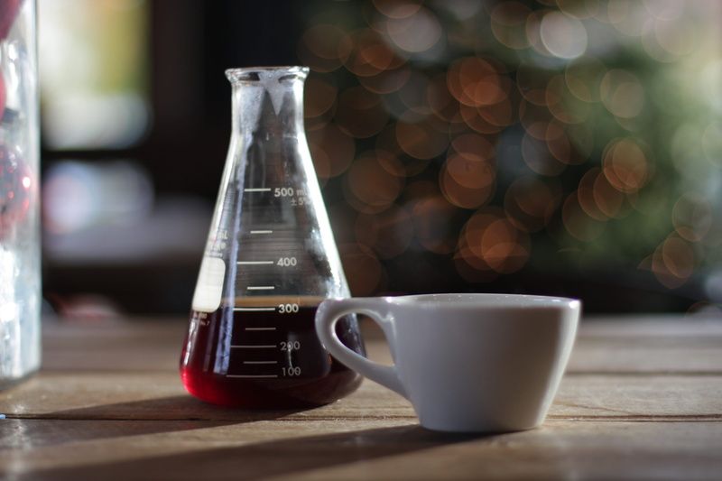 coffee - drink, indoors, food and drink, mug, still life, refreshment, wood - material, transparent, flask, table, lights, erlenmeyer, cup, day, coffee cup