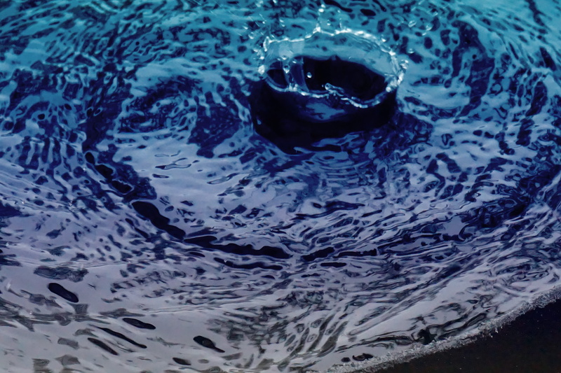 close up, 5K, bubble, crater, household equipment, nature, premium, drop of water, outdoors, purity, no people, force, water, liquid, blue, reflection