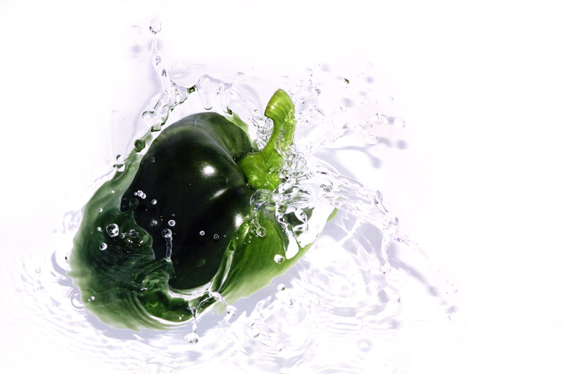 natural, studio shot, produce, indoors, drinking glass, cooking, closeup, photo, drop, healthy eating, vegetarian food, organic, green, agriculture, peppers