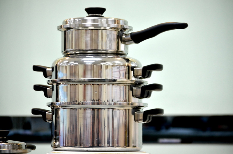 selective focus, food and drink, saucepan, excess, communication, four, technology, household equipment, day, cooking, 1080P, pan, cookware, no people