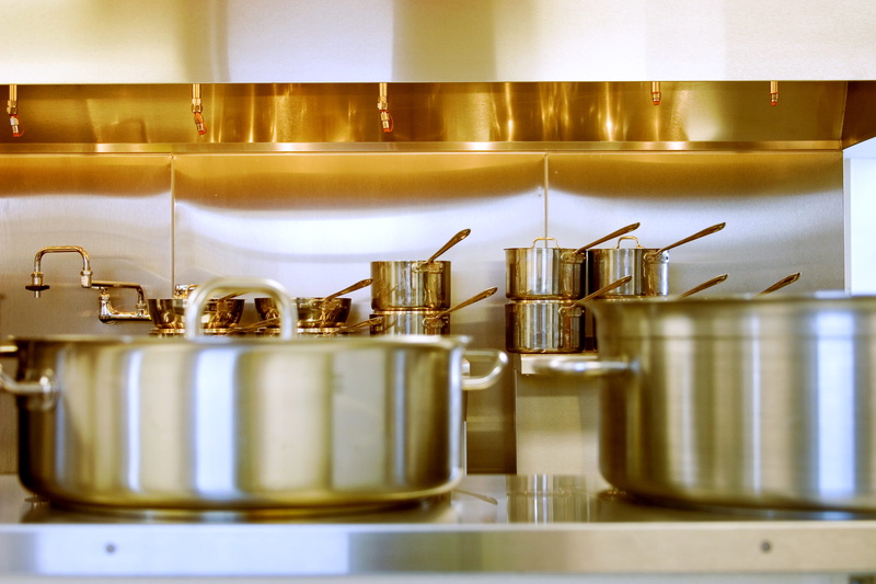 shelf, close-up, commercial kitchen, cooking pan, domestic room, cooking, two, home, indoors, kitchen, metal, cookwares, food, domestic kitchen, stainless steel
