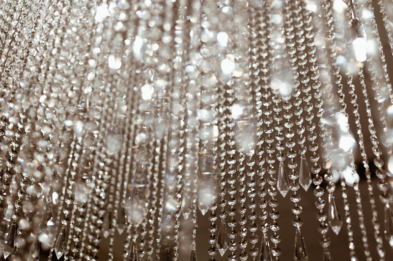 bokeh, lens flare, close, glass, crystal, winter, snow, hanging, 4K, decoration, pattern, sunlight, cold temperature, expensive, selective focus, day