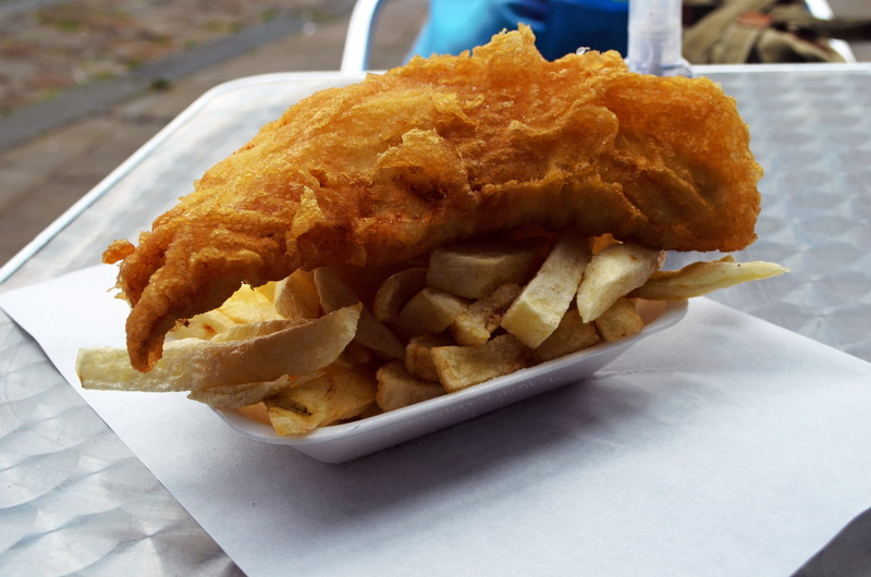 white, take out food, Chips, unhealthy eating, ready-to-eat, plate, traditional, tempting, deep fried, temptation, meal, fast food, potato, over, Brown