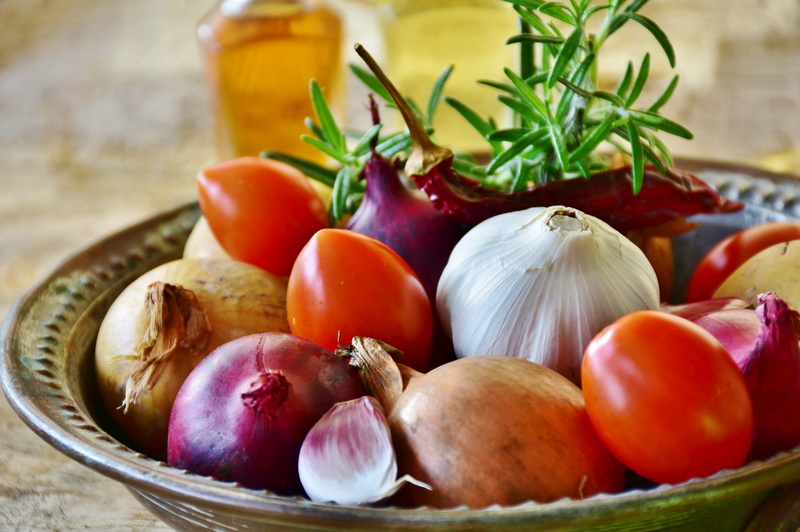 fruit, indoors, cook, wellbeing, cooking, large group of objects, preparation, market, bowl, raw food, ripe, variation, vegetable, freshness, close-up