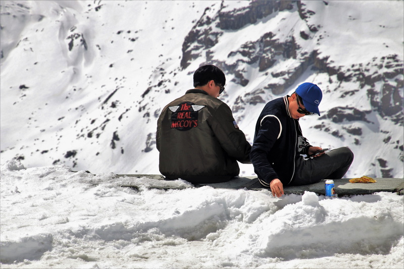 landscape, lifestyles, total, the risk of, far view, jacket, cliff, para, beauty in nature, boy, nature, treatment, sport, outdoors, leisure activity, extreme weather