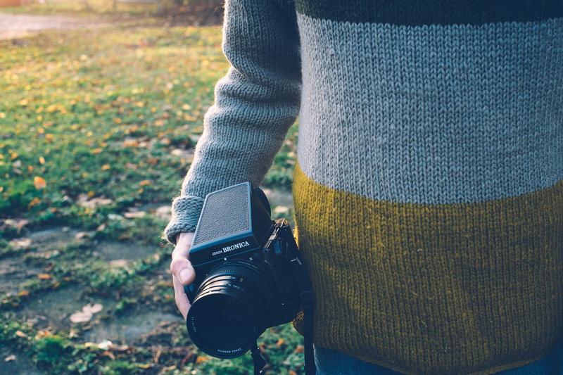 human body part, photographing, 4K, lifestyles, equipment, standing, hobbies, film, caucasian Ethnicity, outdoors, clothing, low section, jeans, photographer