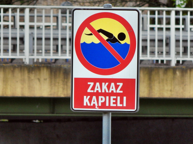 no people, Bathing, Sign, bathing prohibition, information, transportation, close-up, forbidden, guidance, safety, day, focus on foreground, Prohibition