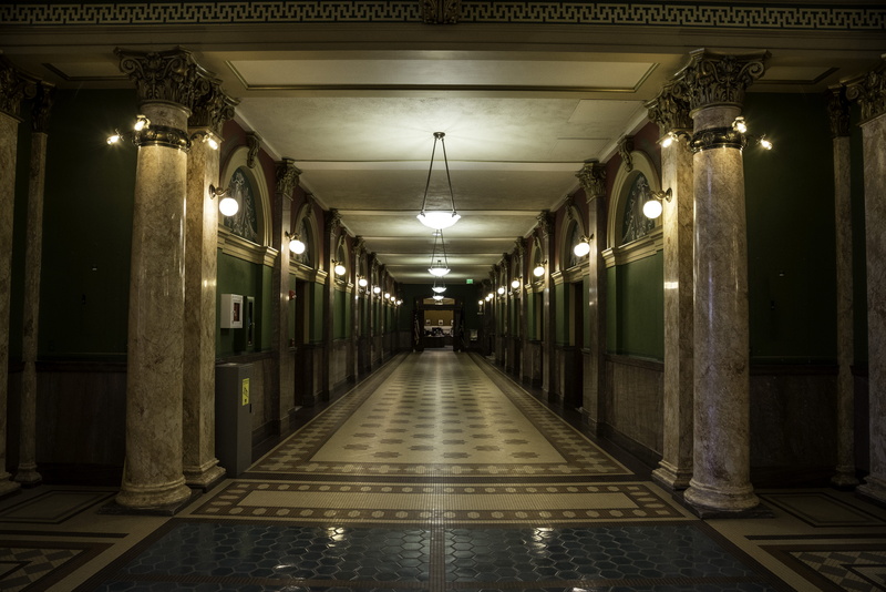 vanishing point, no People, tiled floor, architecture, montana, night, interior, built structure, entrance, 5K, indoors, building, illuminated, dark, lighting equipment