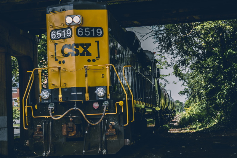building exterior, mode of transportation, 5K, built structure, freight, railroad, communication, public transportation, engine, freight train, rail, railway