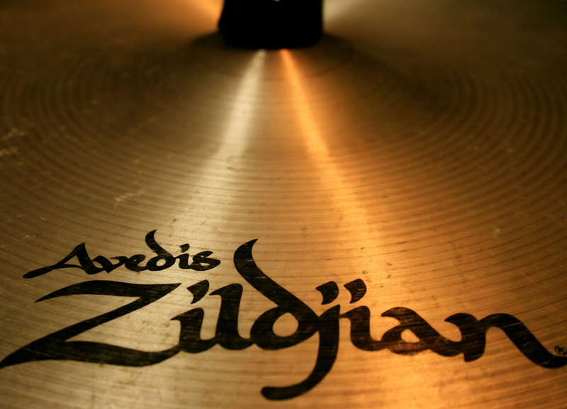 non-western script, Drum Kit, calligraphy, communication, writing, paper, basin, black color, festival, zildjian crash, Crash, no people, indoors, 2K