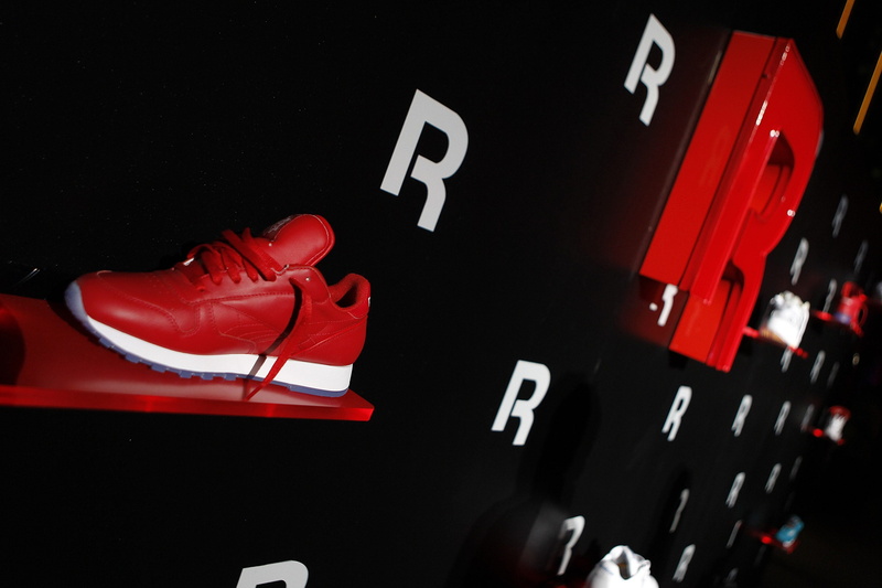 close-up, indoors, no people, transportation, 2K, clothing, Stand, Sneakers, sport, arts culture and entertainment, shoe, black background, number, shopping