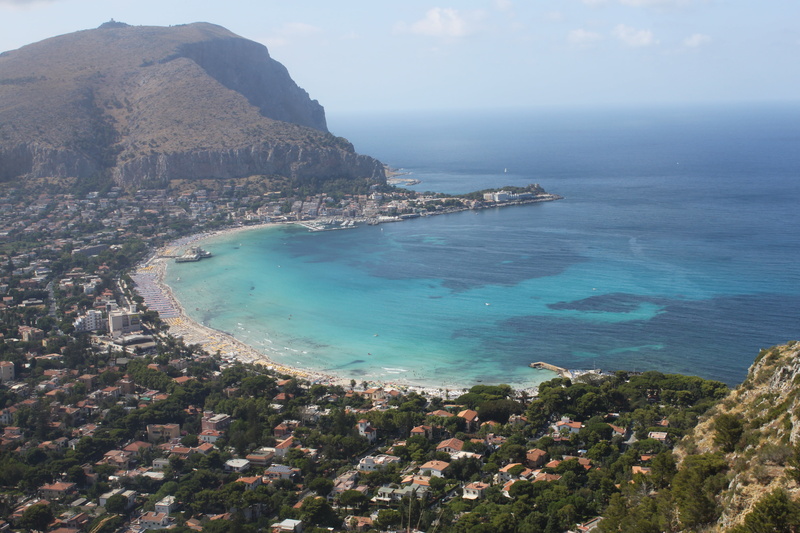 tranquil scene, the coast, land, beach, beauty in nature, rock - object, tranquility, day, vicinity, idyllic, mountain, lazur, nature, the mediterranean sea