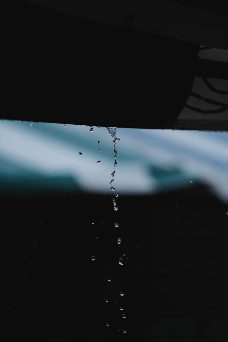 water, drops, flowing water, nature, freshness, black background, summertime, england, day, light, outdoors, fujifilm, motion, untitled, beauty in nature