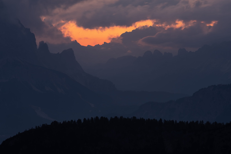sky, mist, light - Natural Phenomenon, silhouette, mountain Peak, tree, mountain Range, rural Scene, dawn, rock - Object, sunlight, cloudscape, backgrounds