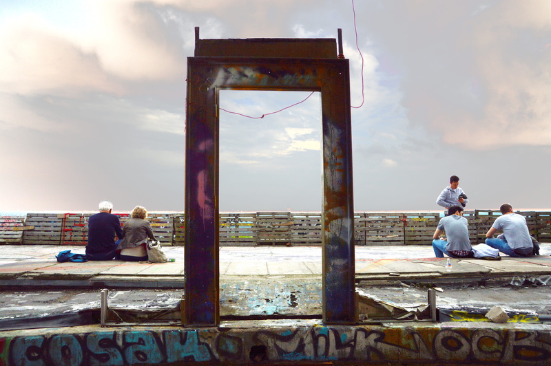 people, sitting, company, heaven, togetherness, water, day, men, berlin, gateway, adult, chill, germany, sky, architecture, old building, arch, group of people