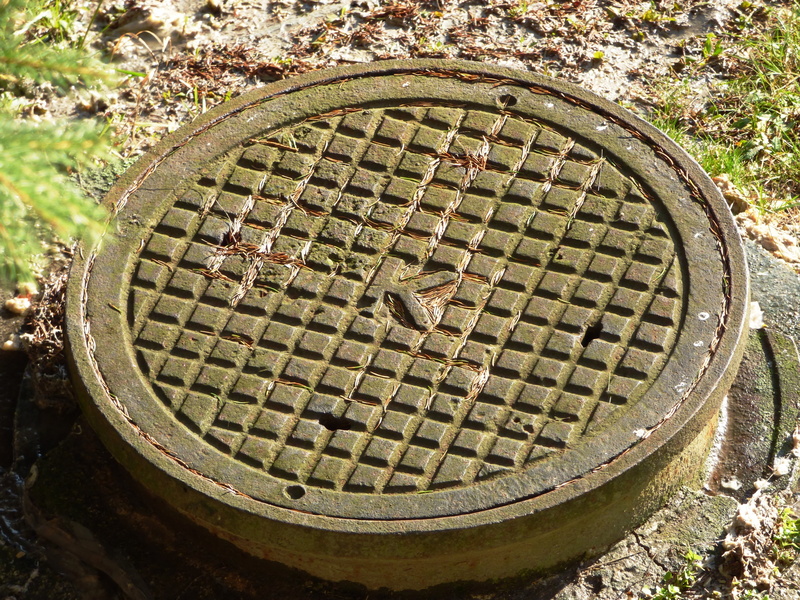 day, close-up, pattern, geometric shape, high angle view, sewage, design, 4K, lid, nature, water, textured, no people, land, plant, shape, sewer, street
