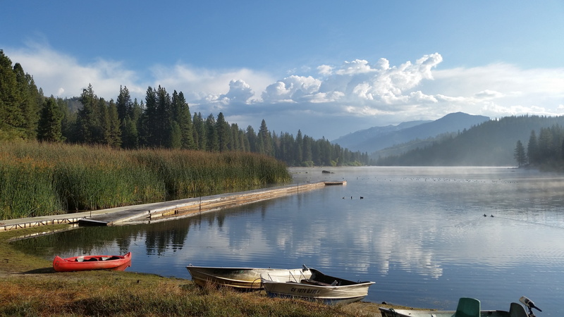 white, transportation, kings, outdoors, lake, sky, hume lake, beauty in nature, nautical vessel, retreat, tranquility, day, 5K, blue, nature, scenery