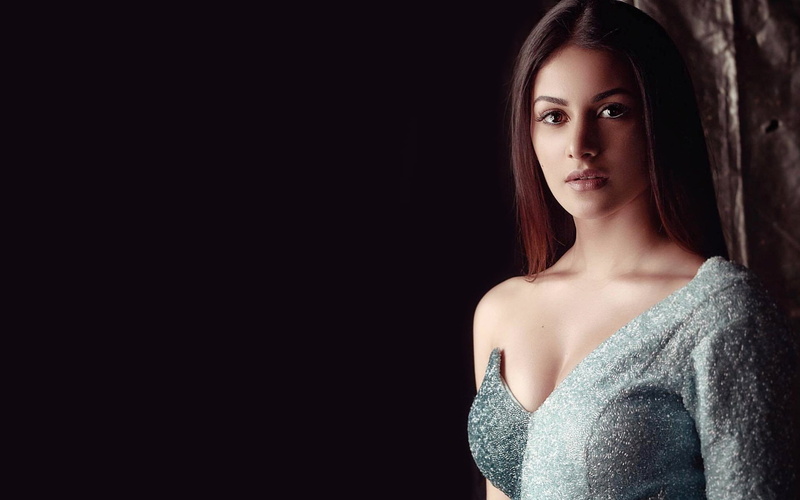 amyra, beauty, beautiful people, young women, 1080P, indoors, fashion, studio shot, hair, dastur, portrait, one person, teenager, copy space, women, standing