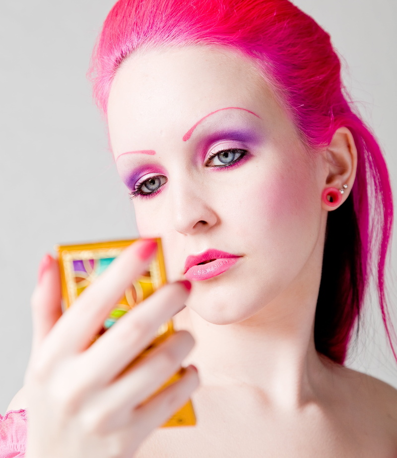 case, nail, eyes, yellow, indoors, girl, lipstick, beauty, beautiful, headshot, coiffure, 2K, skin, female, women, beautiful woman, complexion, holding