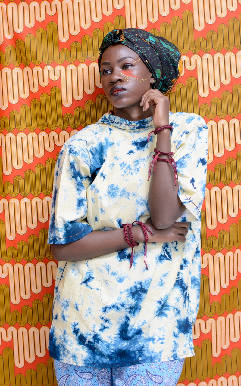 party, short, culture, washed, scarf, wear, make-up, contemplation, casual clothing, indoors, lifestyles, religion, photoshoot, one person, 5K, standing