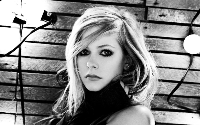 lavigne, make, avril, make-up, bulbs, look, haircut, 1080P, avril lavigne