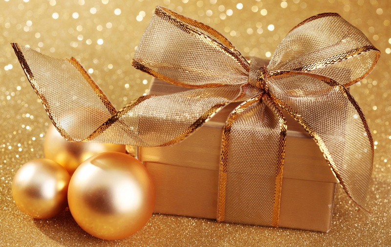 packaging, gift, glitter, tied bow, christmas Decoration, 4K, holiday, ornate, copy Space, bow, sphere, birthday, red, gift box, winter, brown, emotion