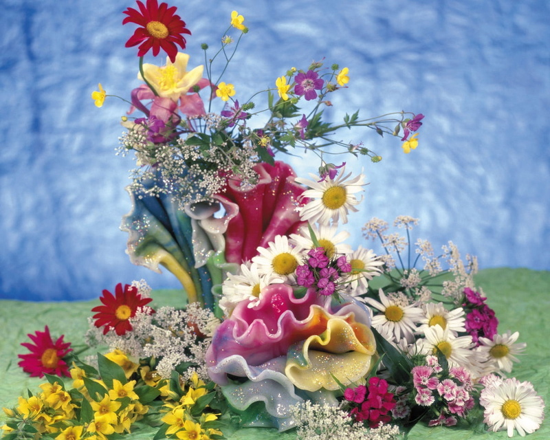 arrangement, pink color, 720P, flower, beauty in nature, carnations, fragility, yellow, design, vase, white, outdoors, close-up, daisies, bouquet, flowers