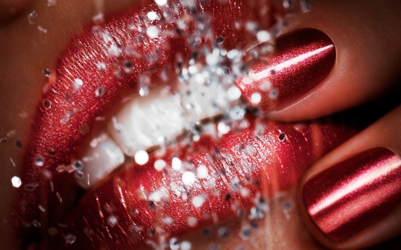 Sequins, beauty, lipstick, extreme close-up, make-up, human face, indoors, human lips, one person, close-up, water, human body part, adult, human hand