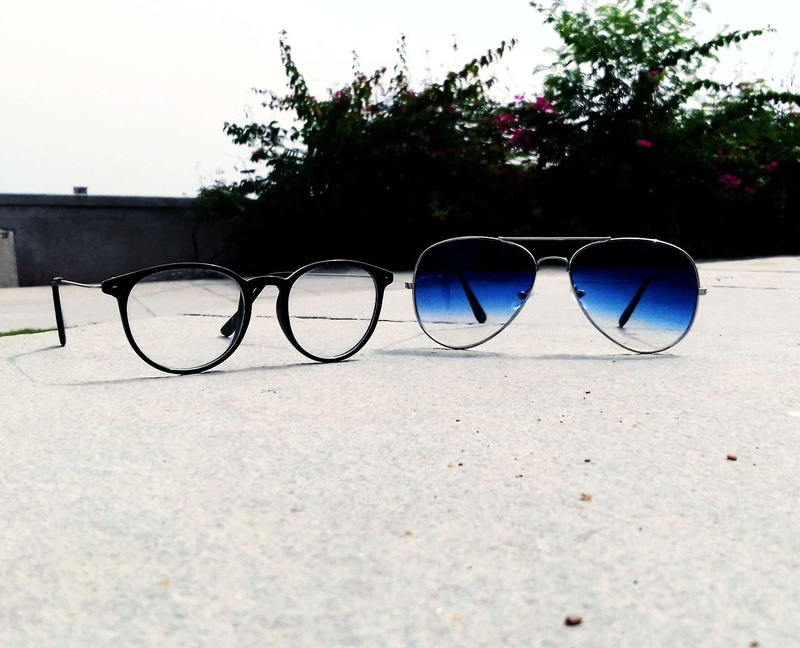 close-up, 720P, transparent, specks, sunglasses, land, photgrapher, eyewear, sunlight, vpclick, clear sky, still life, eyeglasses, day, plant, glasses
