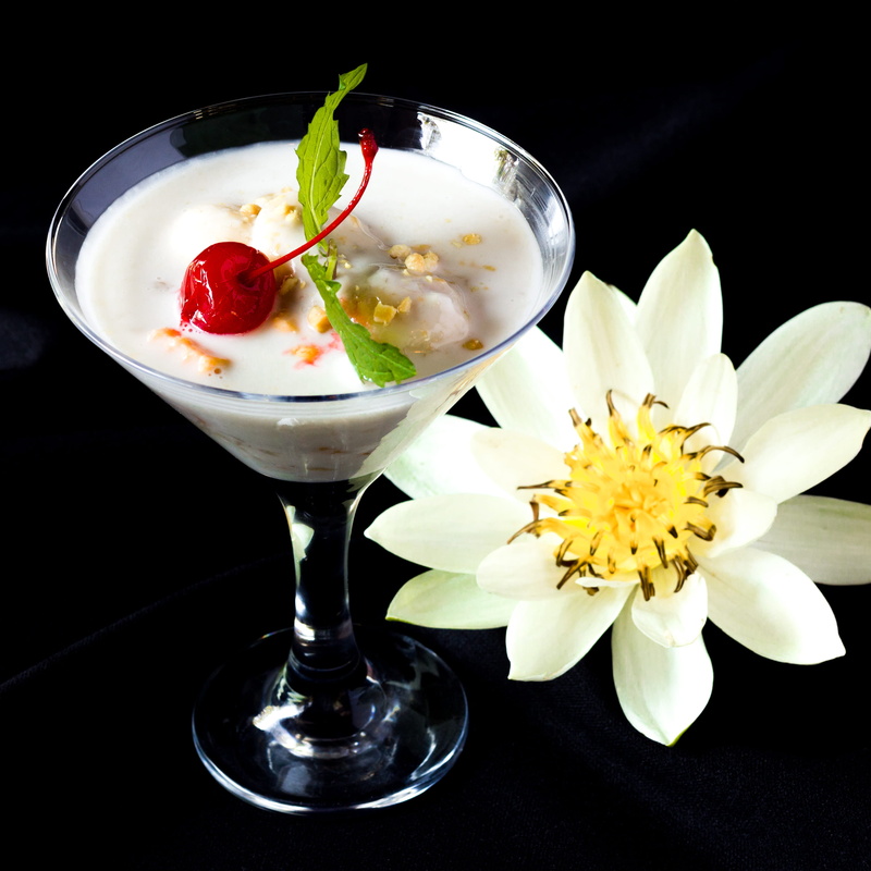 drink, alcohol, ready-to-eat, boquete, food and drink, flower, mint, cocktail, no people, flowering plant, 2K, temptation, white, black background, dessert