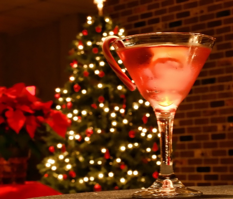 alcohol, christmas tree, tree, christmas  desktop backgrounds for winter, food and drink, cocktail, martini, christmas decoration, holiday, 1080P, martini glass