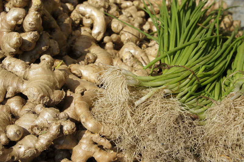 healthy eating, agriculture, large group of objects, no people, abundance, ginger root, ginger, kitchen, vegetable, freshness, market, vitamins, vegetables