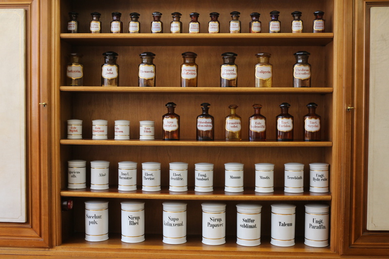 chemistry, healthcare and medicine, 5K, herbal medicine, brown, medicine, abundance, in a row, container, day, wooden, bottles, variation, antique, no people