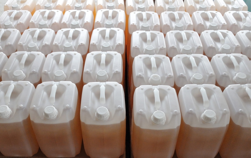Detergent, lot, 2K, side by side, high angle view, repetition, food and drink, day, Liquid, order, in a row, labeled, hygiene, indoors, white, backgrounds