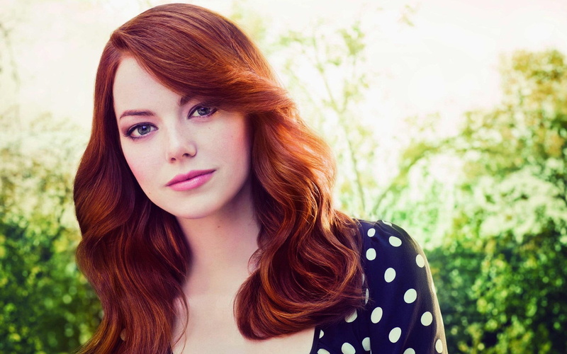 real people, adult, dyed red hair, beauty, young adult, focus on foreground, 1080P, casual clothing, hairstyle, Emma Stone, portrait, beautiful woman