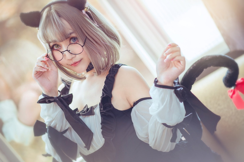 sexy, ears, different eyes, bows, 1080P, light, outfit, costume, Kare, look, room, style, ponytail, image, kitty, lenses, girl, blonde, hairstyle, black and white