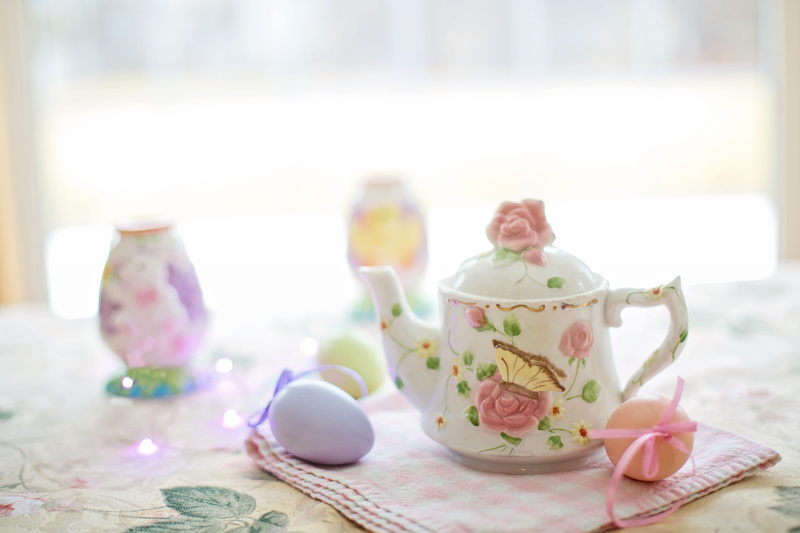 focus on foreground, pink color, floral pattern, teacup, teapot, 5K, crockery, tea cup, spring, table, food, drink, pattern, hot drink, china, pretty