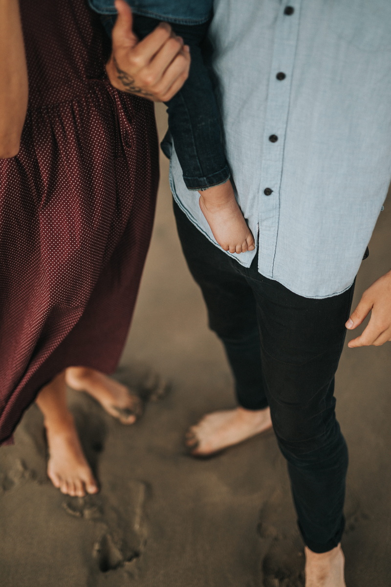 human body part, woman, men, black, casual clothing, midsection, body part, leisure activity, human limb, man, manhattan beach, sand, family photo, people